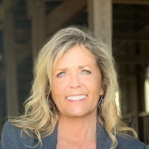 Meet your Posher, Diana